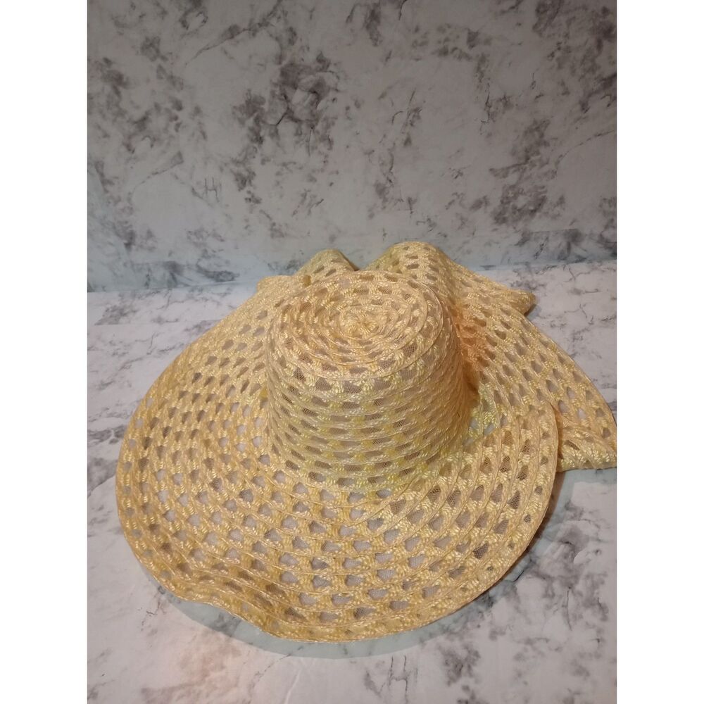 Straw Hat Yellow